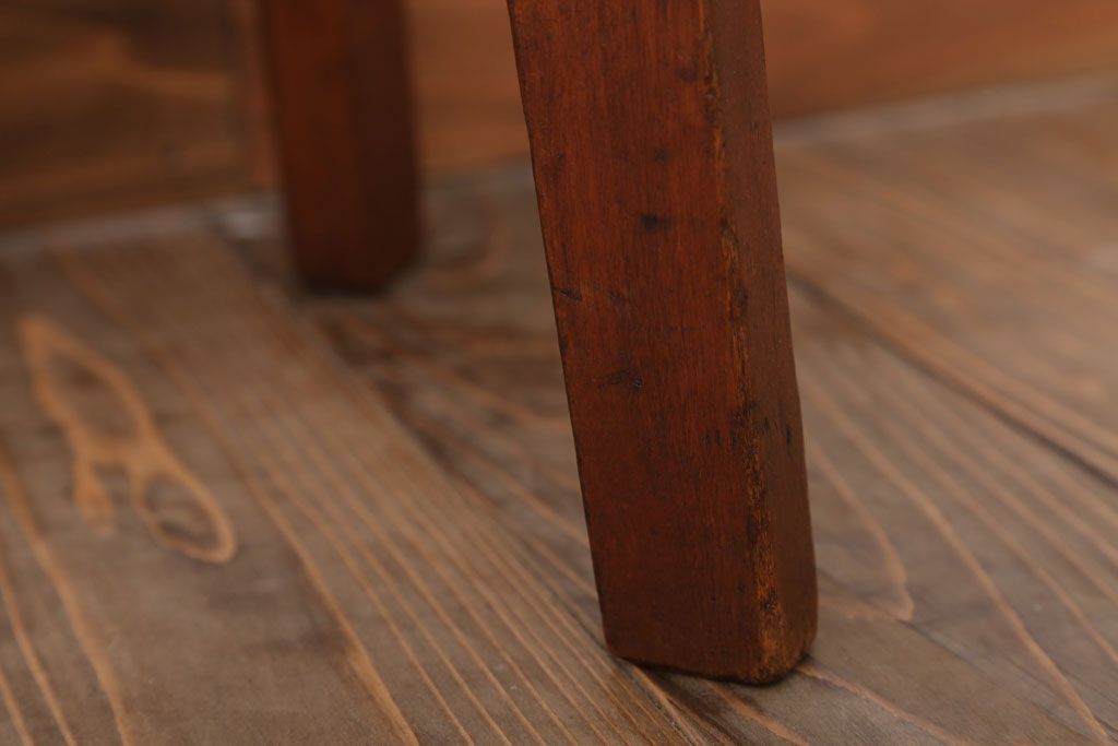 アンティーク家具　クッション座面　古い木のアンティーク丸スツール