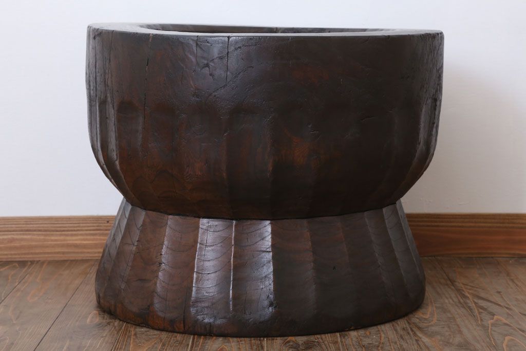 アンティーク雑貨　古民具・骨董　明治〜大正　古い木の臼(うす)