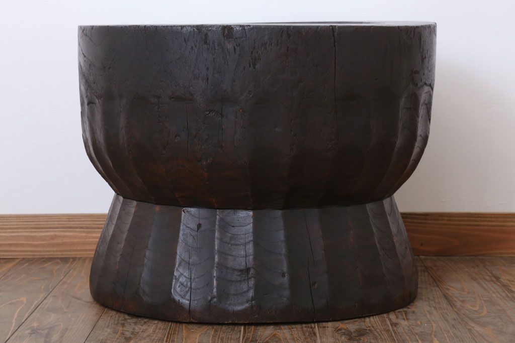 アンティーク雑貨　古民具・骨董　明治〜大正　古い木の臼(うす)