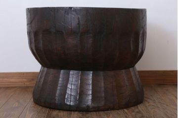 アンティーク雑貨　古民具・骨董　明治〜大正　古い木の臼(うす)