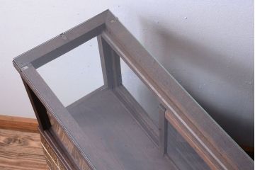 アンティーク家具　和製アンティークの小ぶりなRガラスケース(ショーケース)