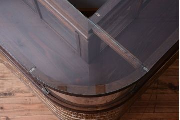 アンティーク家具　和製アンティークの小ぶりなRガラスケース(ショーケース)