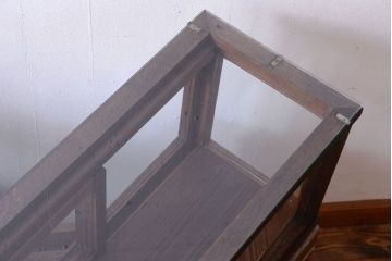 アンティーク家具　和製アンティークの小ぶりなRガラスケース(ショーケース)