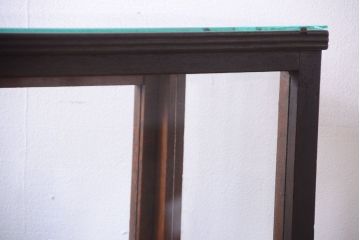 アンティーク家具　和製アンティークの小ぶりなRガラスケース(ショーケース)