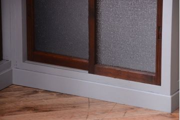 アンティーク家具　和製アンティークの小ぶりなRガラスケース(ショーケース)