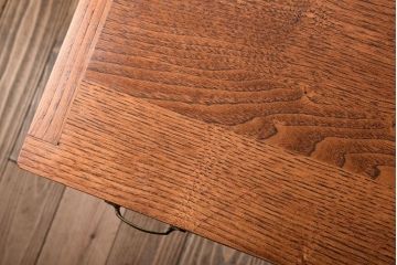 アンティーク家具　モールガラス入り!アンティークペイントのガラス戸収納棚(サイドキャビネット)