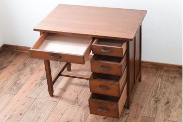 レトロ家具　昭和レトロ!栓材を使用した小振りでシンプルな片袖机