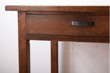 レトロ家具　昭和レトロ!栓材を使用した小振りでシンプルな片袖机