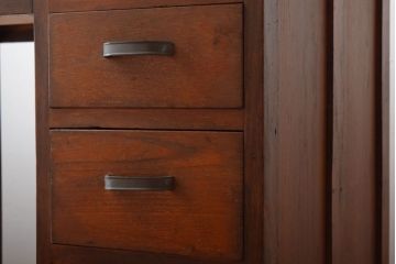 レトロ家具　昭和レトロ!栓材を使用した小振りでシンプルな片袖机