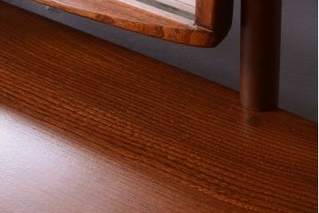 アンティーク家具　イギリスアンティーク　ERCOL(アーコール)　上質なキャスター付きドレッシングチェスト(ドレッサー・チェスト)