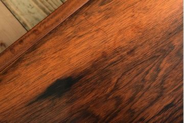 ヴィンテージ家具　北欧ビンテージ　ローズウッド材　シンプルなセンターテーブル