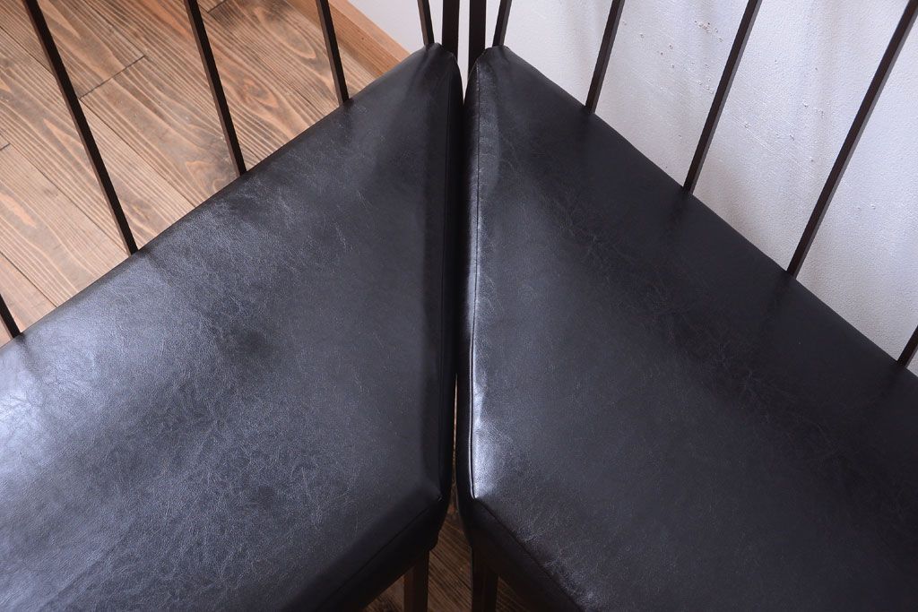 ヴィンテージ家具　シンプルデザイン　ビンテージベンチ2脚セット(ソファ)