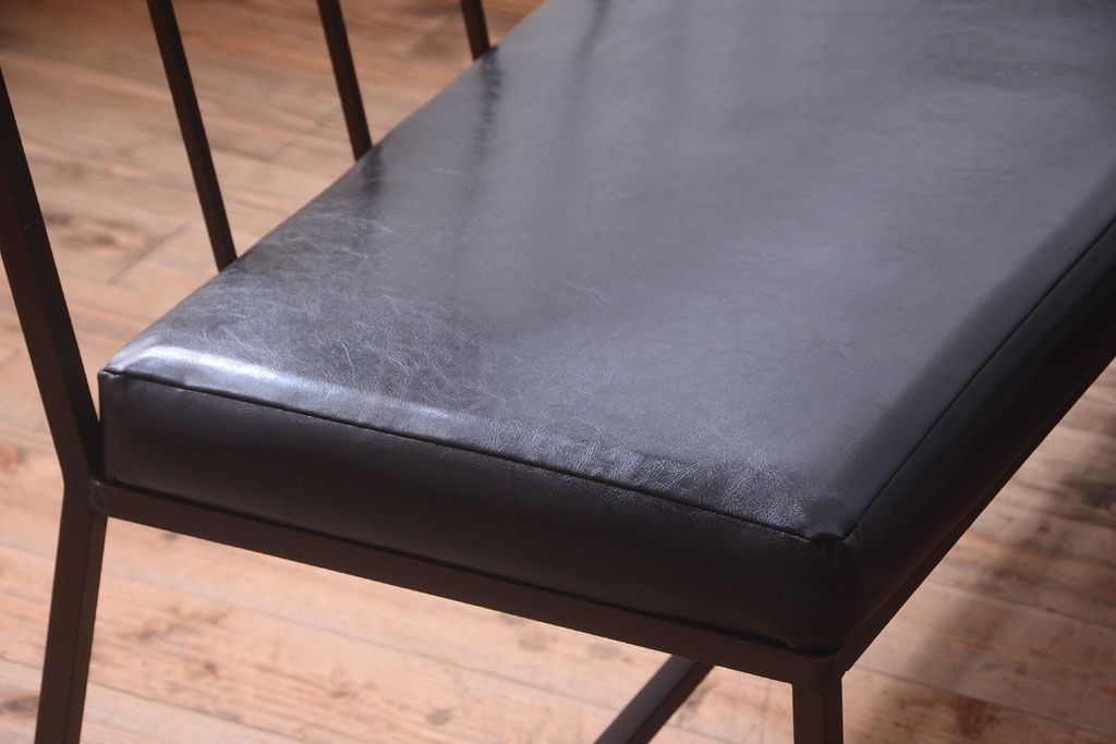 ヴィンテージ家具　シンプルデザイン　ビンテージベンチ2脚セット(ソファ)