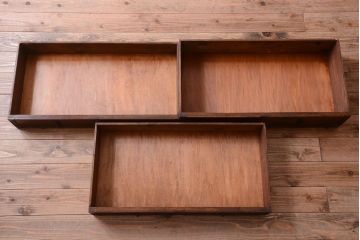 アンティーク家具　オーク材　ツイストレッグの上品なイギリスアンティークチェスト
