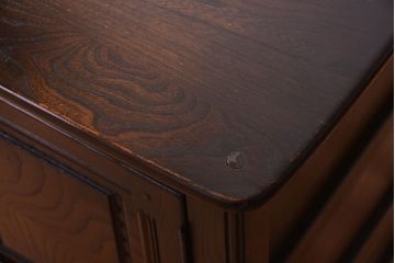 ヴィンテージ家具　イギリスビンテージ　アーコール　サイドキャビネット(サイドボード)(2)