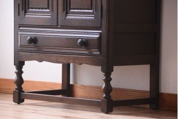 ヴィンテージ家具　イギリスビンテージ　アーコール　サイドキャビネット(サイドボード)(2)
