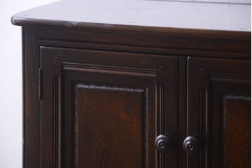 ヴィンテージ家具　イギリスビンテージ　アーコール　サイドキャビネット(サイドボード)(2)