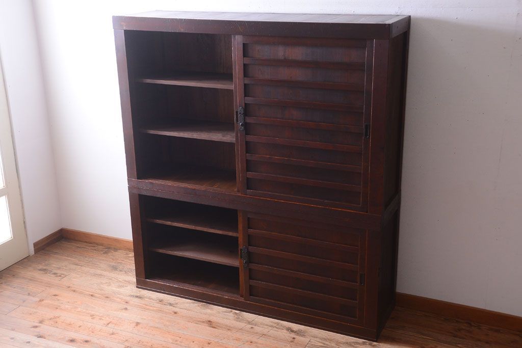 アンティーク家具　古民具・骨董　明治〜大正　横桟引き戸のアンティーク重ね水屋箪笥