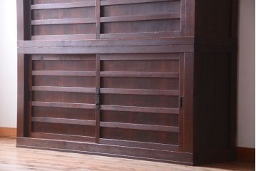 アンティーク家具　古民具・骨董　明治〜大正　横桟引き戸のアンティーク重ね水屋箪笥