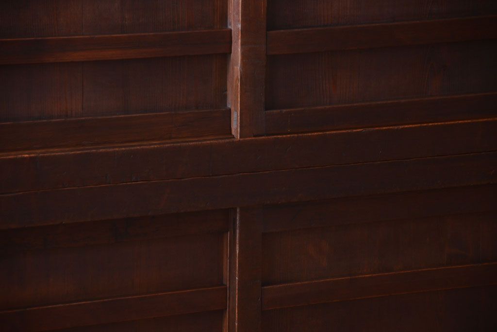 アンティーク家具　古民具・骨董　明治〜大正　横桟引き戸のアンティーク重ね水屋箪笥