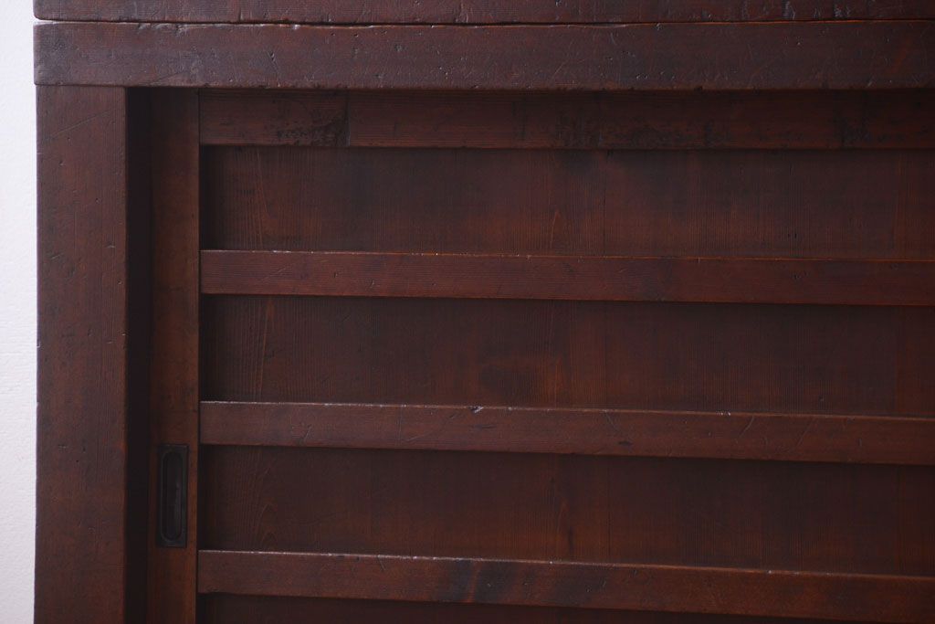 アンティーク家具　古民具・骨董　明治〜大正　横桟引き戸のアンティーク重ね水屋箪笥