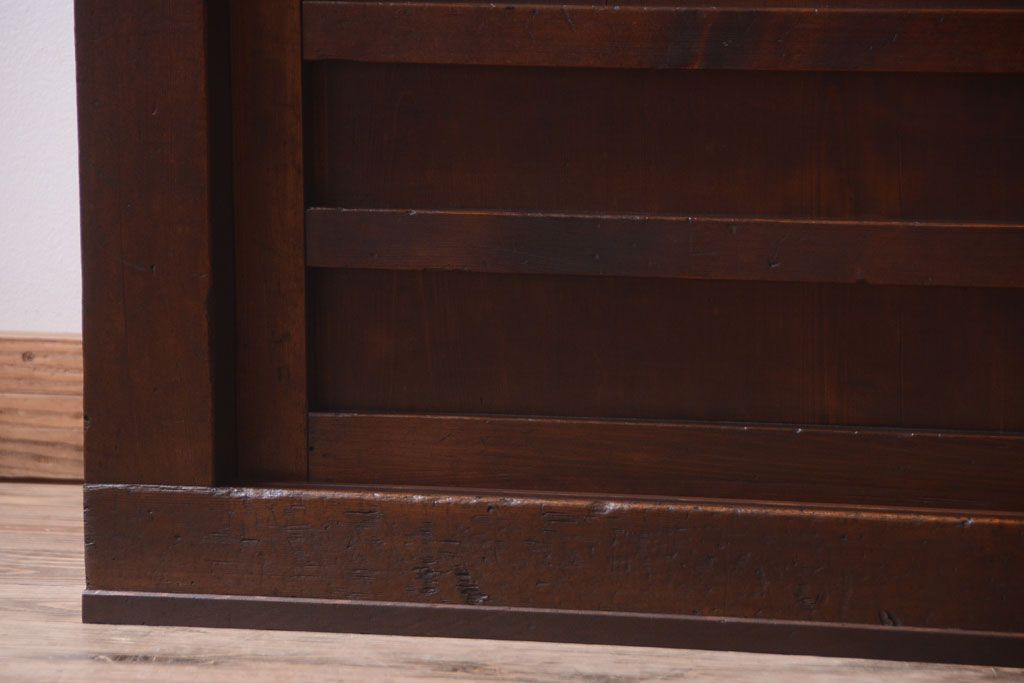 アンティーク家具　古民具・骨董　明治〜大正　横桟引き戸のアンティーク重ね水屋箪笥