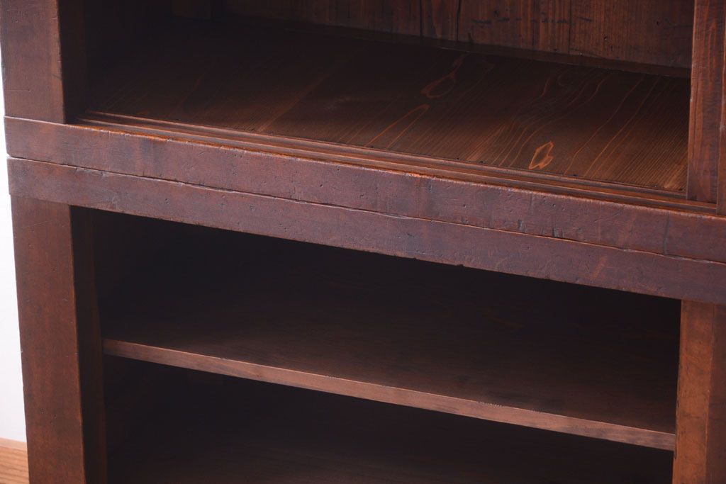 アンティーク家具　古民具・骨董　明治〜大正　横桟引き戸のアンティーク重ね水屋箪笥