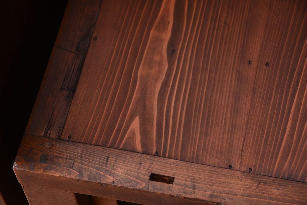 アンティーク家具　古民具・骨董　明治〜大正　横桟引き戸のアンティーク重ね水屋箪笥