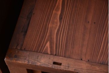 アンティーク家具　古民具・骨董　明治〜大正　横桟引き戸のアンティーク重ね水屋箪笥