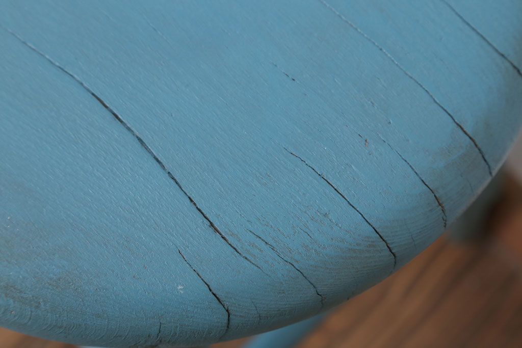 アンティーク家具　アンティークペイント　濃い水色の丸スツール