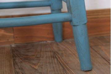 アンティーク家具　アンティークペイント　濃い水色の丸スツール
