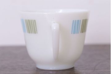 イギリスビンテージ　JAJ　パイレックス　Matchmaker(マッチメーカー)シリーズ　ミルクガラスのカップ&ソーサー&プレート(トリオ)3客セット(洋食器)(2)