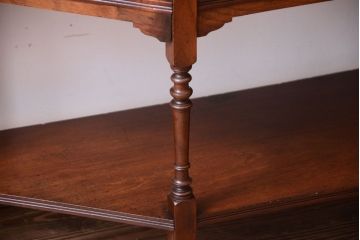 アンティーク家具　マホガニー材　イギリスアンティークの面取りガラス入り高級ミラーキャビネット