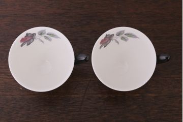 アンティーク雑貨　イギリス　Royal Albert(ロイヤルアルバート) MASQUERADE(マスカレード)シリーズ　カップ&ソーサー2客セット(洋食器)