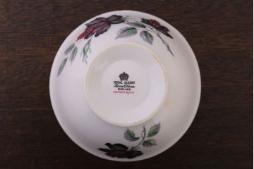 イギリス　Royal Albert(ロイヤルアルバート) MASQUERADE(マスカレード)シリーズ　シュガー・ミルク2点セット(洋食器)