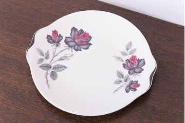 イギリス　Royal Albert(ロイヤルアルバート) MASQUERADE(マスカレード)シリーズ　ケーキプレート(洋食器)