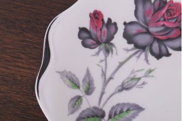 イギリス　Royal Albert(ロイヤルアルバート) MASQUERADE(マスカレード)シリーズ　ケーキプレート(洋食器)