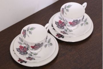イギリス　Royal Albert(ロイヤルアルバート) MASQUERADE(マスカレード)シリーズ　トリオ2客セット(洋食器)(2)