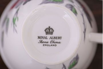 イギリス　Royal Albert(ロイヤルアルバート) MASQUERADE(マスカレード)シリーズ　トリオ2客セット(洋食器)(2)