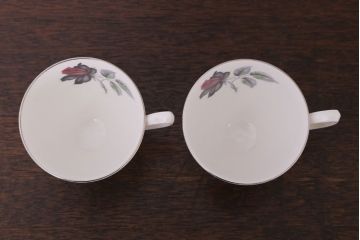 アンティーク雑貨　イギリス　Royal Albert(ロイヤルアルバート) MASQUERADE(マスカレード)シリーズ　トリオ2客セット(3)(洋食器)
