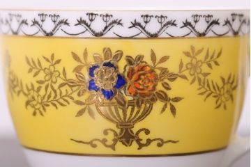 アンティーク雑貨　オールドノリタケ　海外(英国)輸出品　マルキ　カップ&ソーサー3客セット(洋食器)(1)