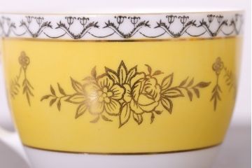 アンティーク雑貨　オールドノリタケ　海外(英国)輸出品　マルキ　カップ&ソーサー3客セット(洋食器)(1)