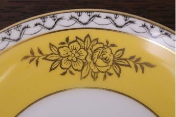 アンティーク雑貨　オールドノリタケ　海外(英国)輸出品　マルキ　カップ&ソーサー3客セット(洋食器)(1)