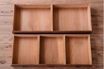 アンティーク家具　三方栓材製　和製アンティークの引き出し・作業台付き戸棚