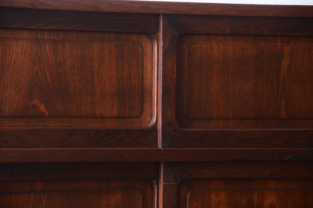 アンティーク家具　三方栓材製　和製アンティークの引き出し・作業台付き戸棚