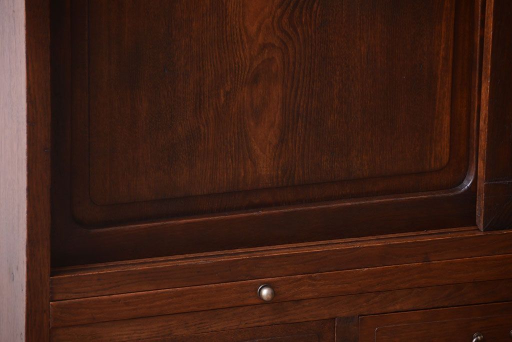 アンティーク家具　三方栓材製　和製アンティークの引き出し・作業台付き戸棚