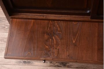 アンティーク家具　三方栓材製　和製アンティークの引き出し・作業台付き戸棚