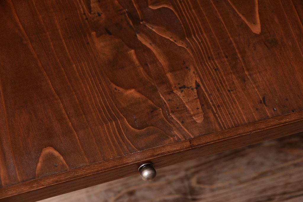 アンティーク家具　三方栓材製　和製アンティークの引き出し・作業台付き戸棚