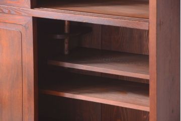 アンティーク家具　三方栓材製　和製アンティークの引き出し・作業台付き戸棚