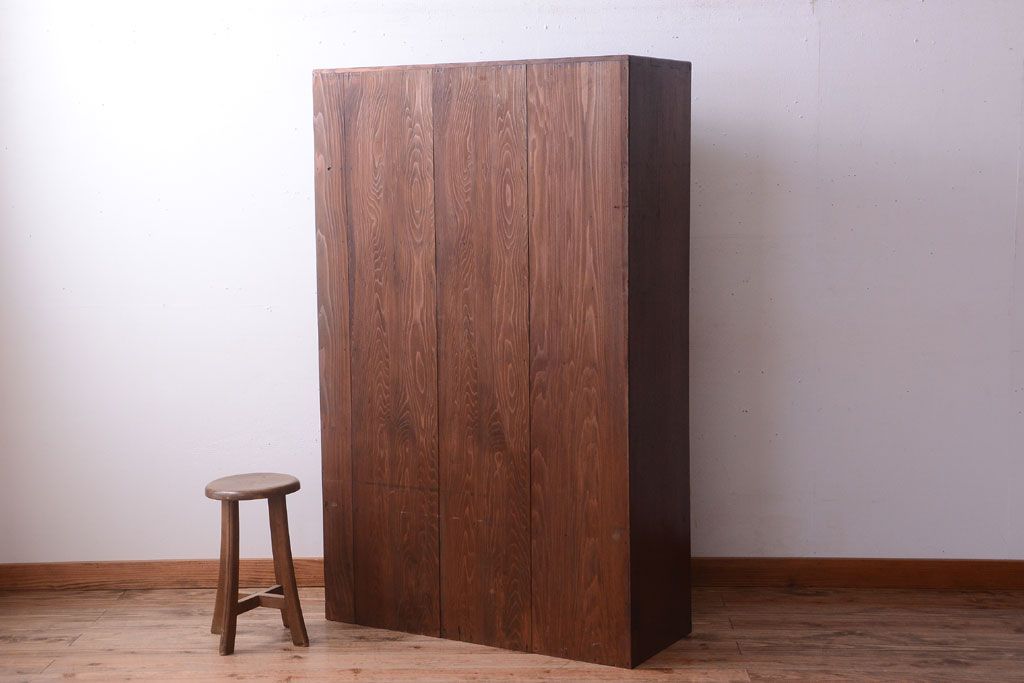 アンティーク家具　三方栓材製　和製アンティークの引き出し・作業台付き戸棚